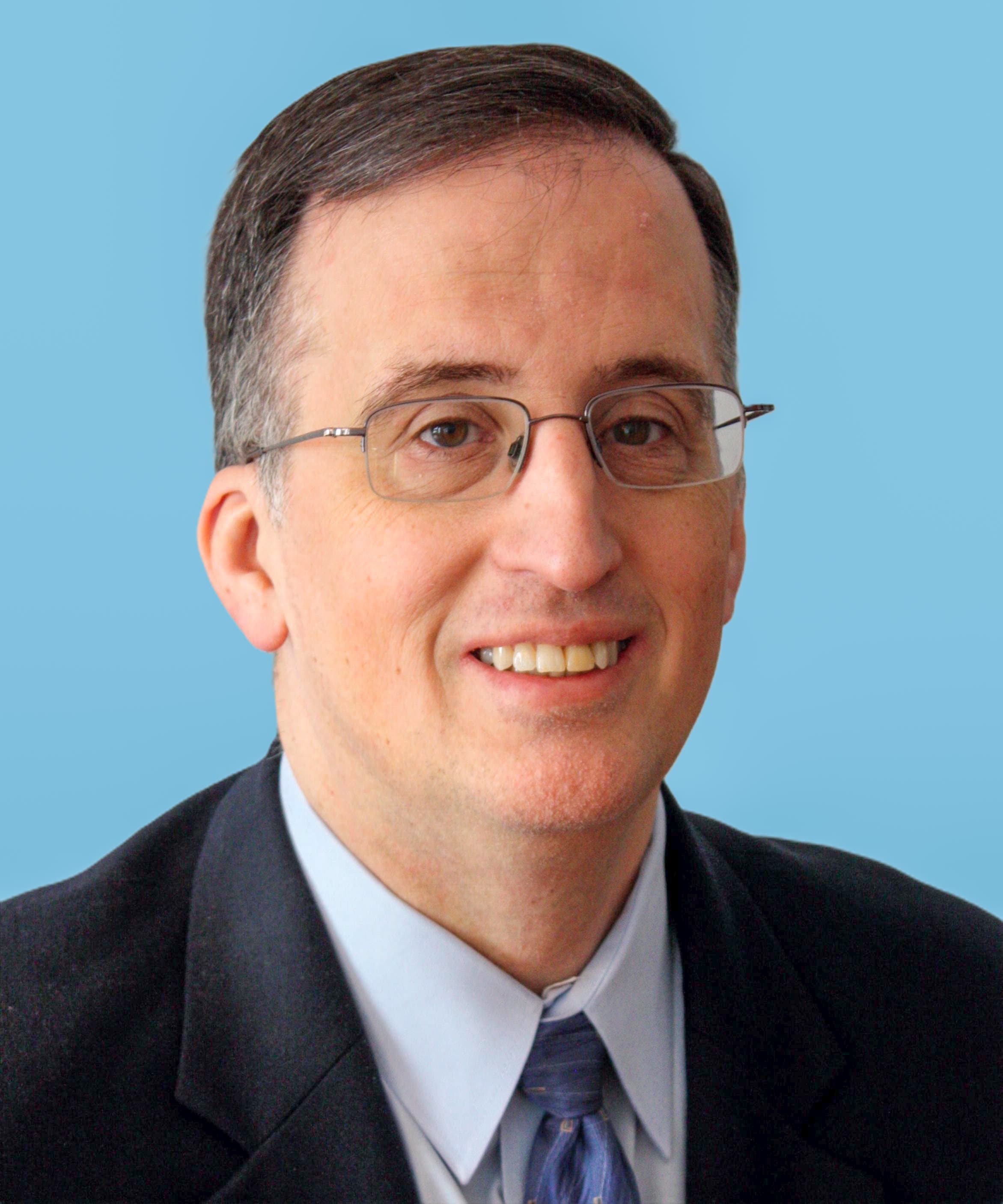 Andrew Sawyer headshot